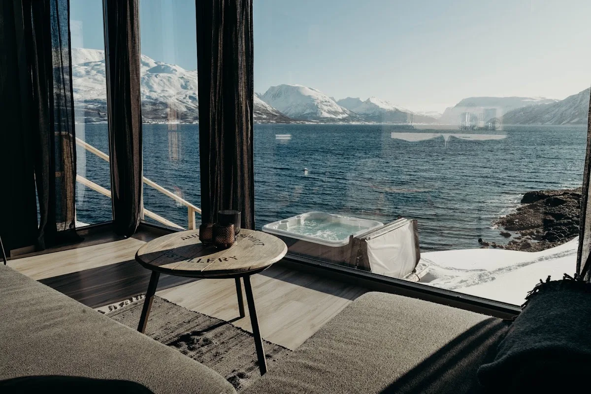 Aurora Fjord Cabins — photo 3 of 5