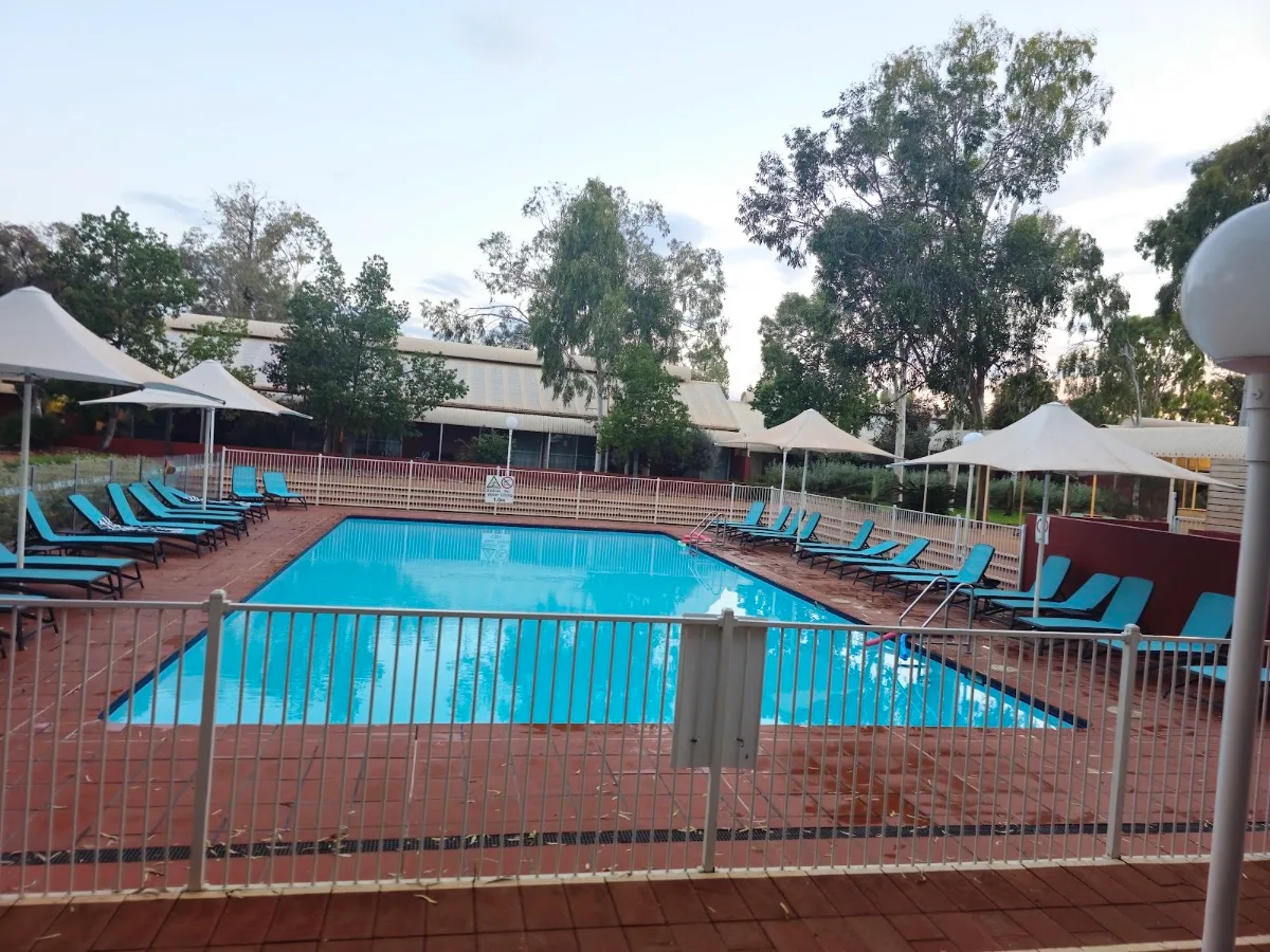 Desert Gardens Hotel — photo 3 of 5