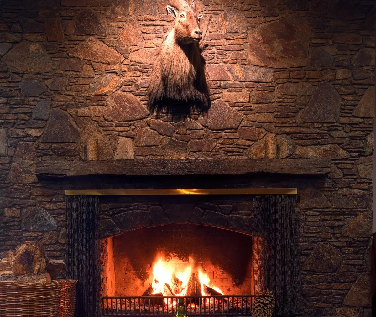 Distinction Mackenzie Country Hotel — photo 1 of 5