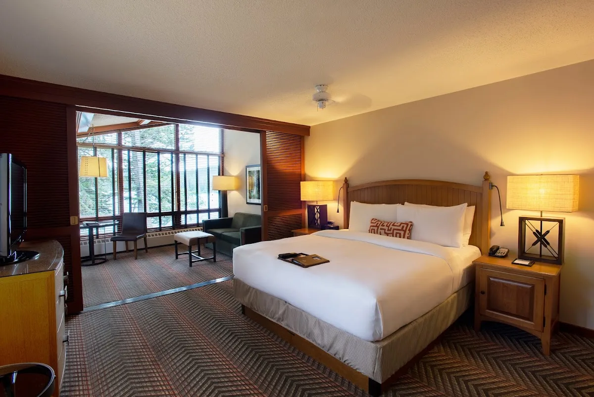Fairmont Jasper Park Lodge — photo 2 of 5