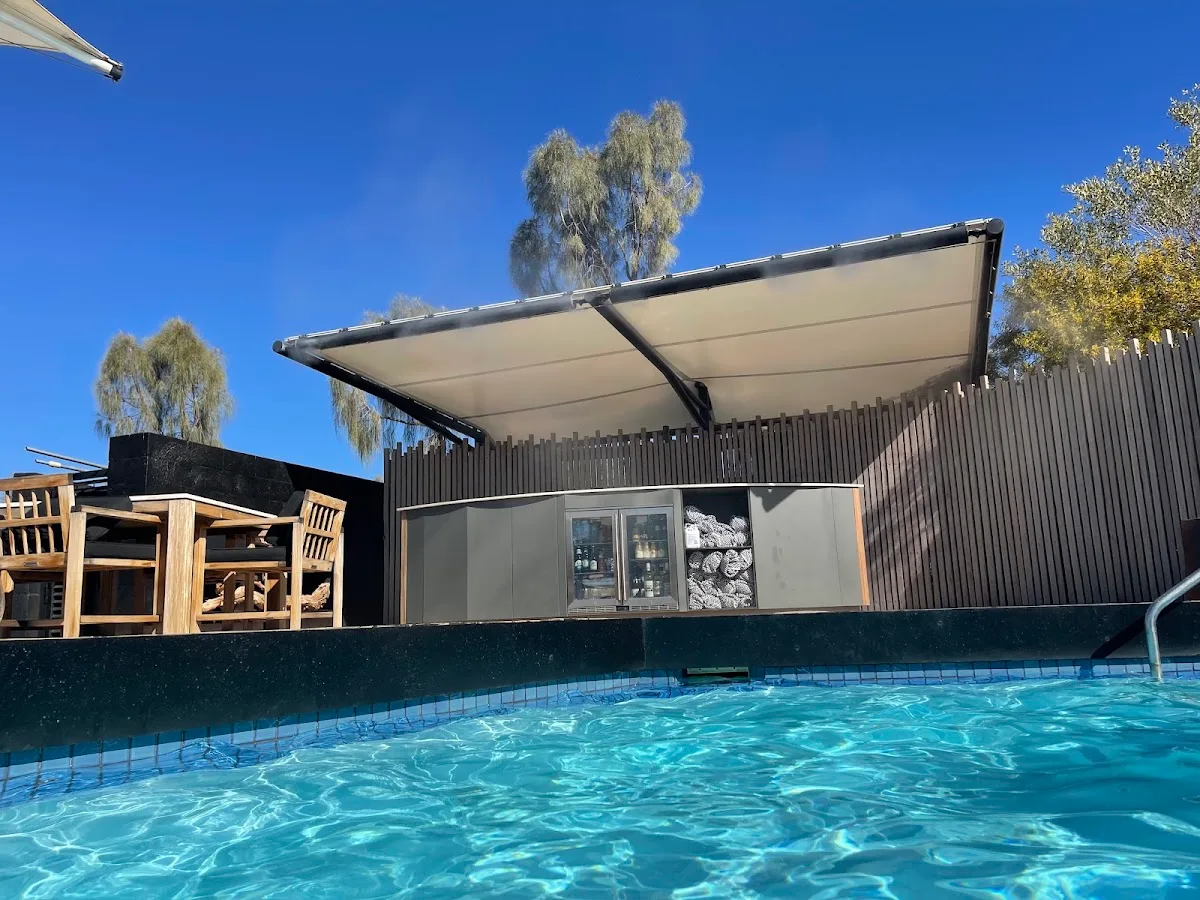 Longitude 131° — photo 3 of 5