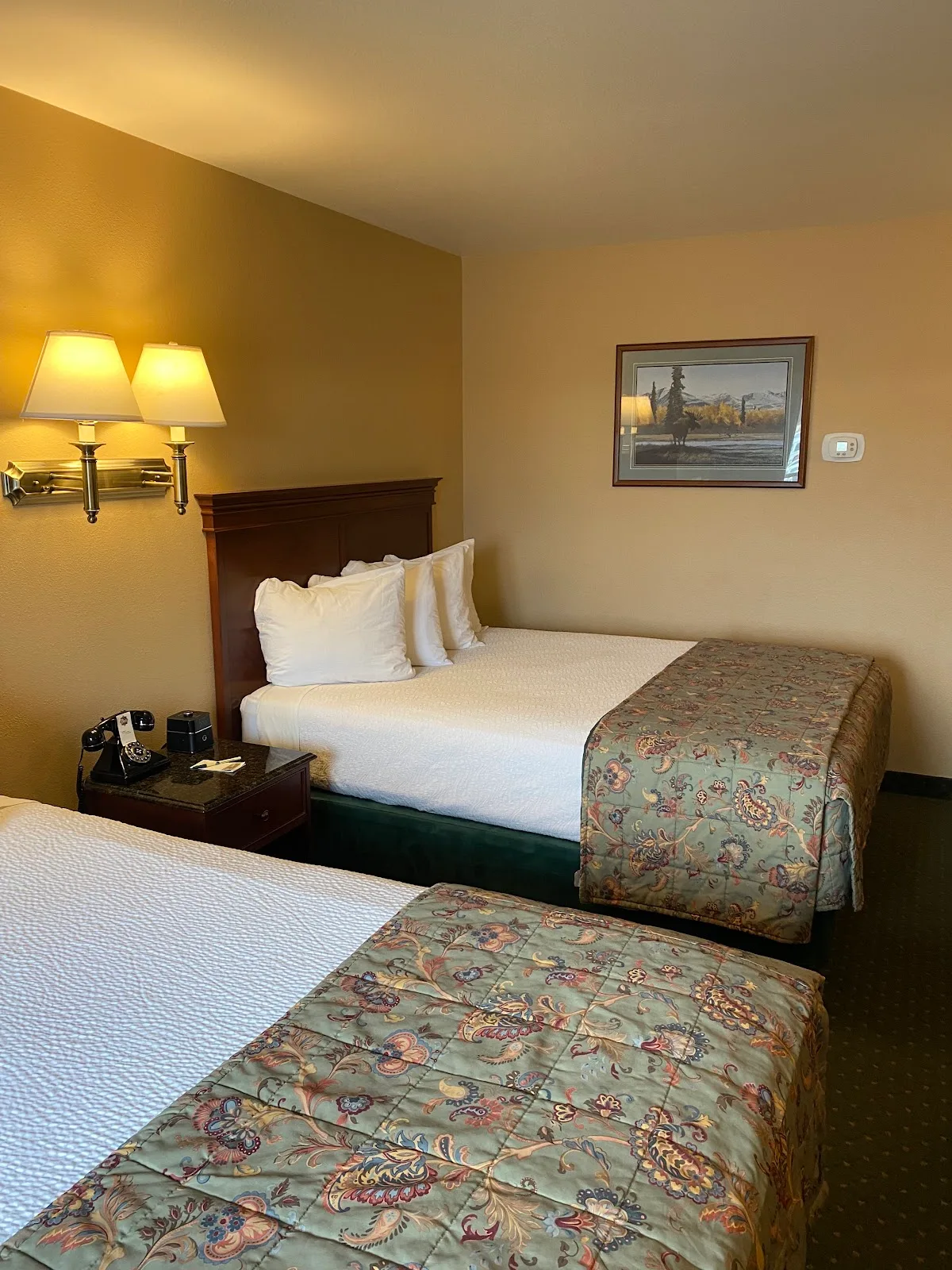 Pike's Waterfront Lodge — photo 2 of 5