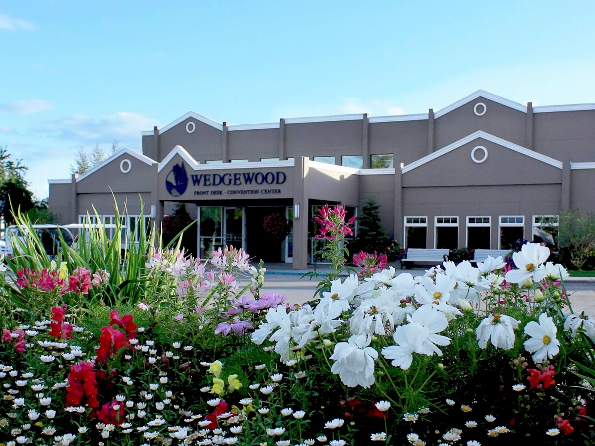 Fountainhead's Wedgewood Resort — photo 3 of 5